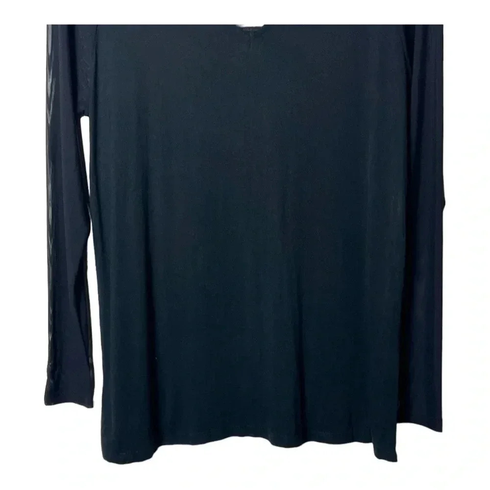 0387W. LANE BRYANT SHEER LONG SLEEVE TOP SIZE 14/16 BLACK IN COLOR KEYHOLE FRONT - Picture 4 of 9